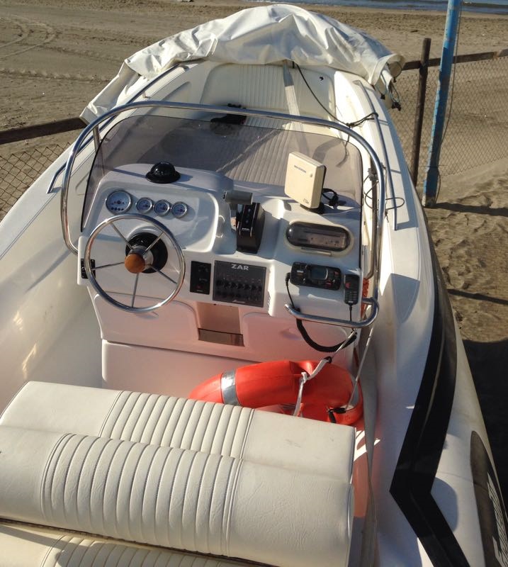 <<< VENDUTO >>> . ZAR 65 + 200Hp SUZUKI 4T - tutto 2011 - no antivegetativa<br><a href=dettaglio.aspx?Id=37 >VAI ALLA SCHEDA</a>